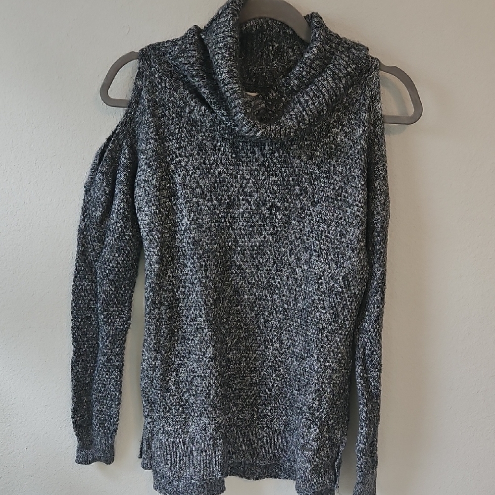 Cold Shoulder Hollister Charcoal Turtleneck Sweater